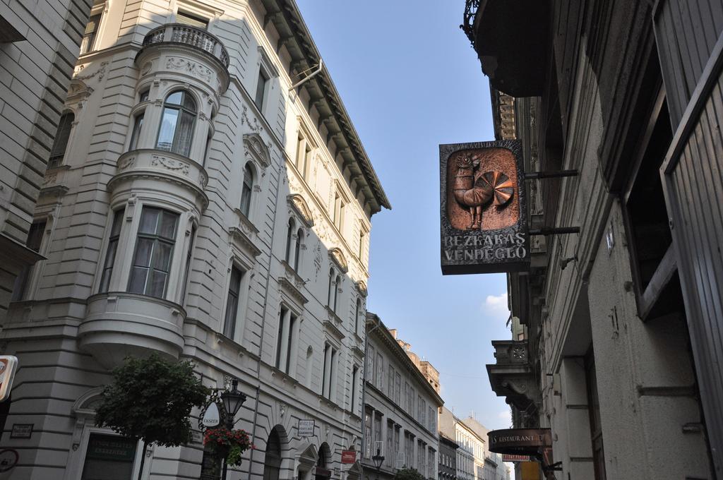 Pesto Hostel Budapest Exterior foto