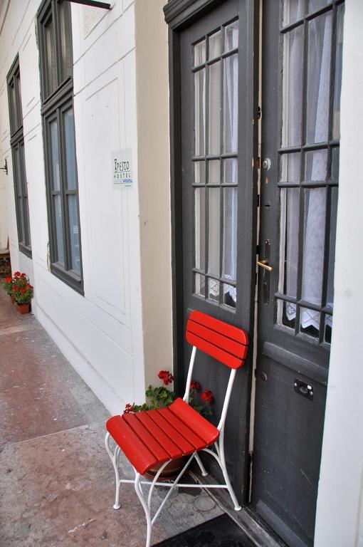 Pesto Hostel Budapest Exterior foto