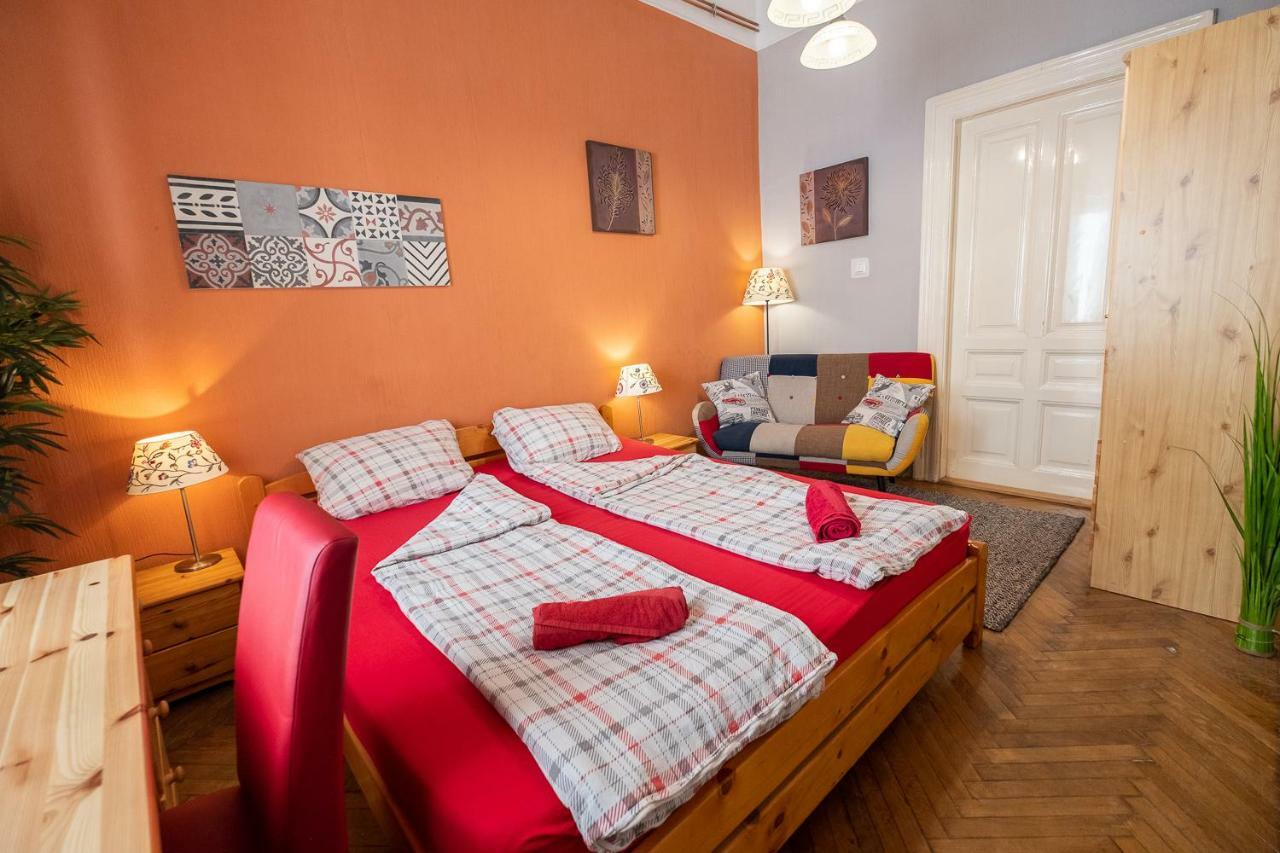 Pesto Hostel Budapest Exterior foto